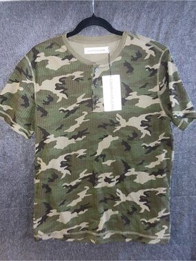 Calvin Klein Jeans Green Camouflage Short Sleeve Henley Tee
